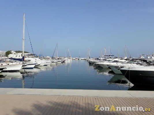 LOCAL TIENDA EN MARINA SantaEulalia delRio  IBIZA